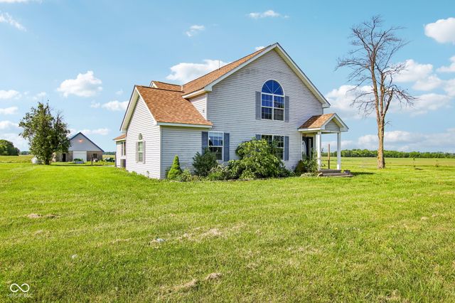 8476 E County Road 800 N, Bainbridge, IN 46105
