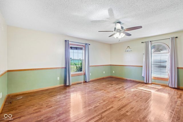 8476 E County Road 800 N, Bainbridge, IN 46105