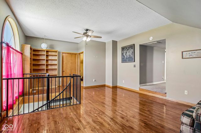 8476 E County Road 800 N, Bainbridge, IN 46105