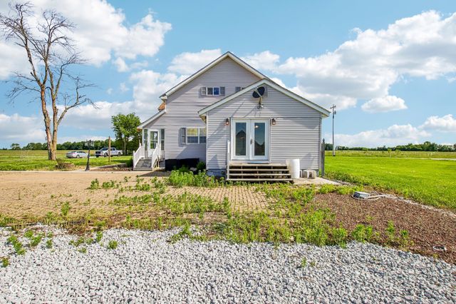 8476 E County Road 800 N, Bainbridge, IN 46105