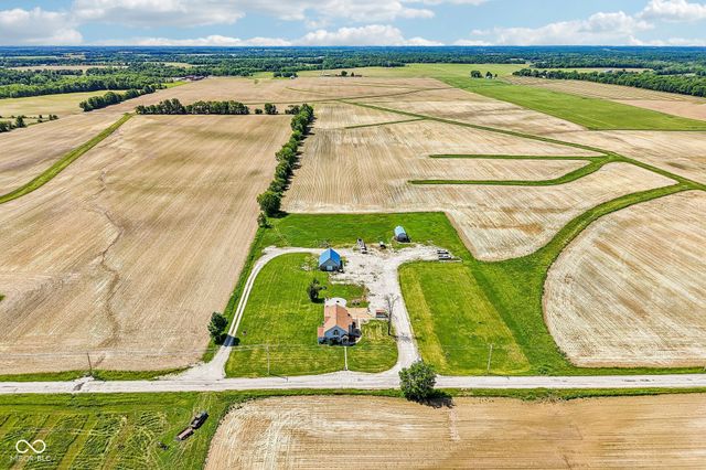8476 E County Road 800 N, Bainbridge, IN 46105
