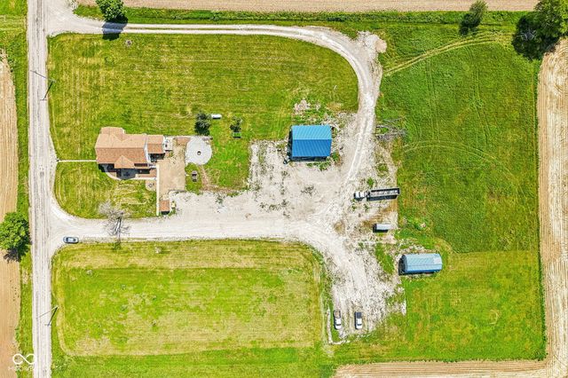 8476 E County Road 800 N, Bainbridge, IN 46105
