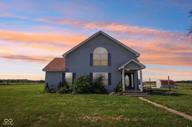 8476 E County Road 800 N, Bainbridge, IN 46105