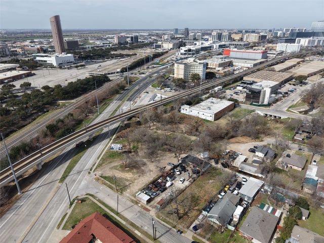 2117 Hondo Avenue, Dallas, TX 75219