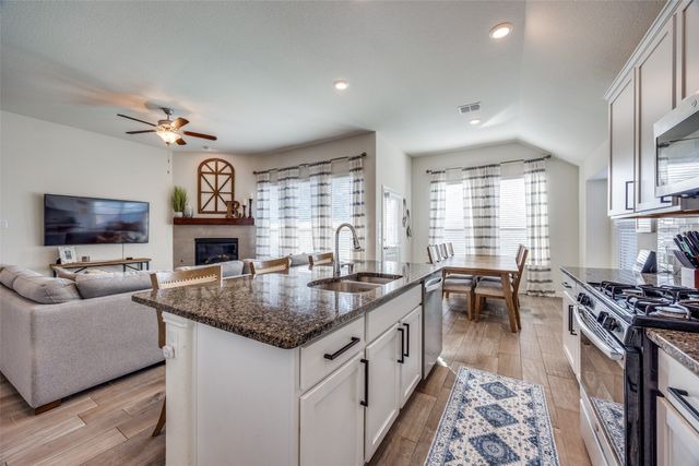 4533 Hemingway Avenue, Celina, TX 76227