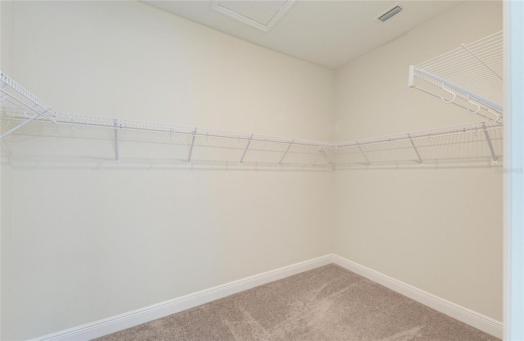 Image 29 of property listing at 1008 FERNLEAF RUN, Bradenton, FL 34212