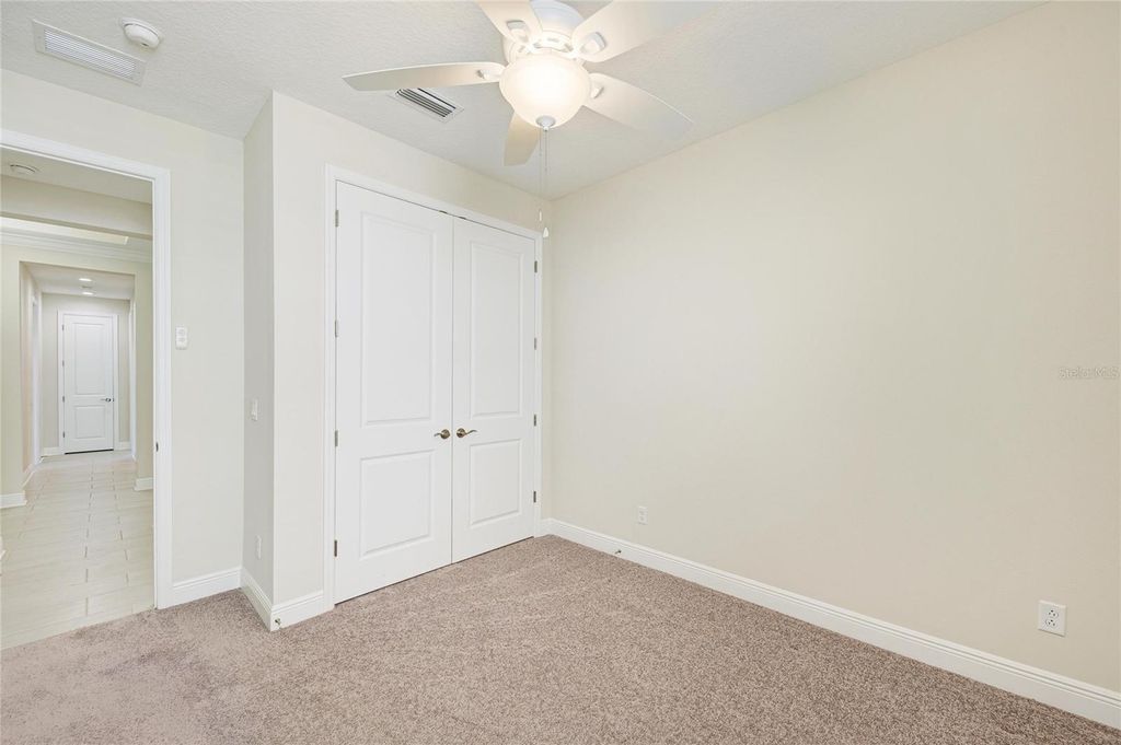 Image 33 of property listing at 1008 FERNLEAF RUN, Bradenton, FL 34212