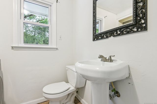 7 Oak Hill Drive, East Haven, CT 06513