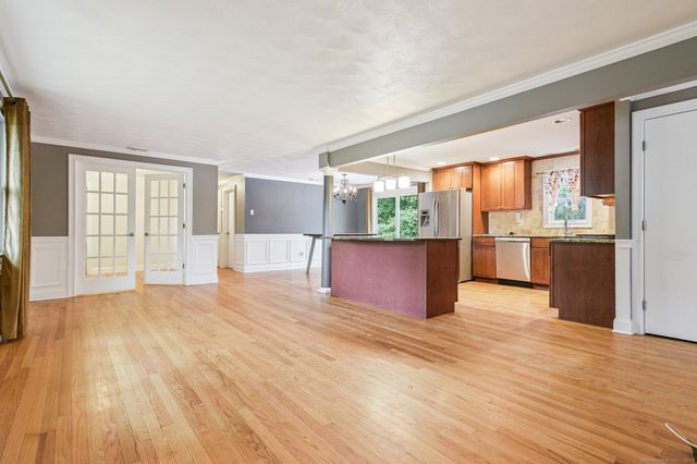 7 Oak Hill Drive, East Haven, CT 06513