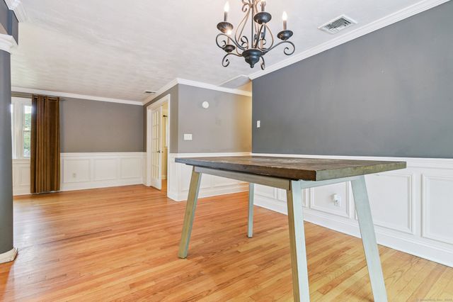 7 Oak Hill Drive, East Haven, CT 06513