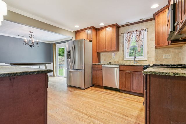 7 Oak Hill Drive, East Haven, CT 06513