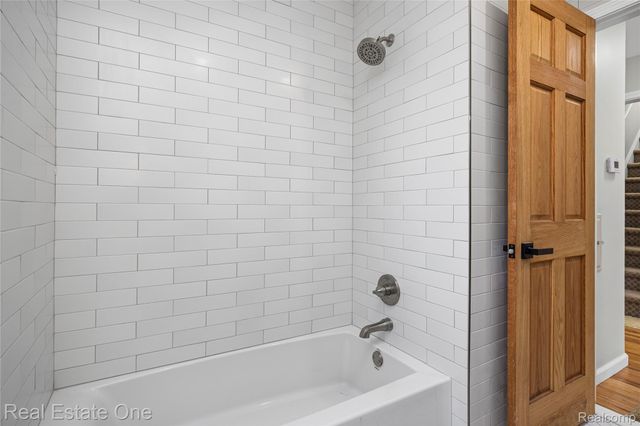 13344 Hart Avenue, Huntington Woods, MI 48070