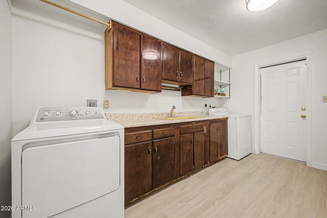9438 N 16TH Place, Phoenix, AZ 85020