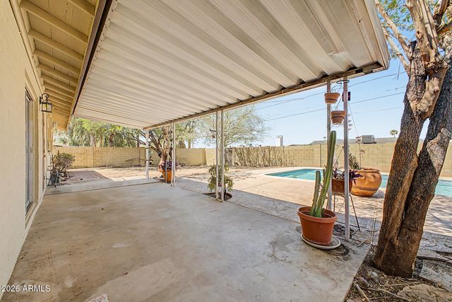 9438 N 16TH Place, Phoenix, AZ 85020