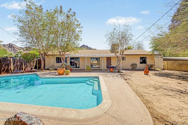 9438 N 16TH Place, Phoenix, AZ 85020