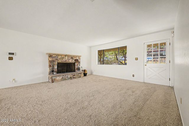 9438 N 16TH Place, Phoenix, AZ 85020
