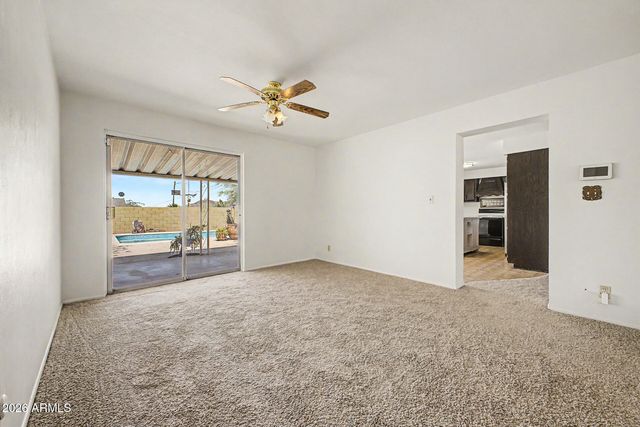9438 N 16TH Place, Phoenix, AZ 85020