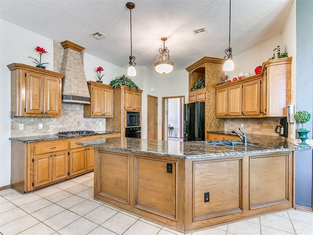 1309 NW 196th Street, Edmond, OK 73012
