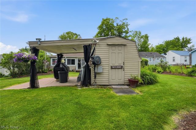 12570 Jackson Drive, Burton, OH 44021