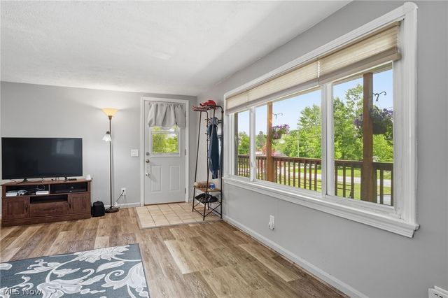 12570 Jackson Drive, Burton, OH 44021