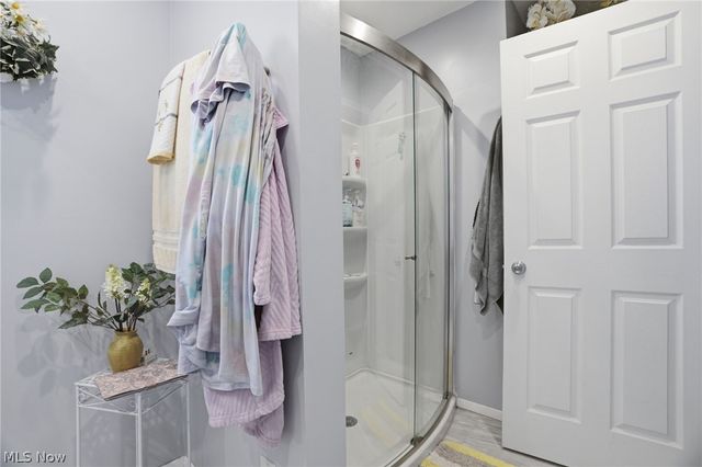 12570 Jackson Drive, Burton, OH 44021
