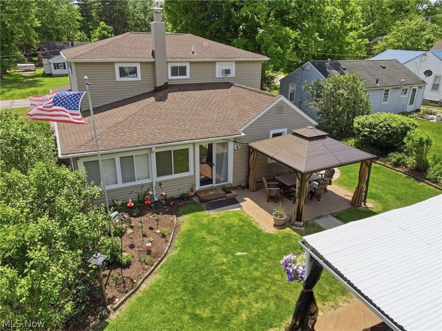 12570 Jackson Drive, Burton, OH 44021