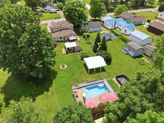 12570 Jackson Drive, Burton, OH 44021