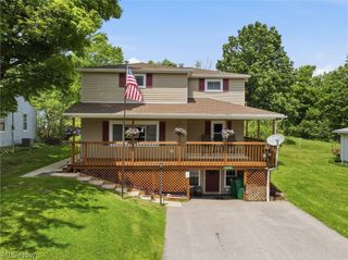 12570 Jackson Drive, Burton, OH 44021