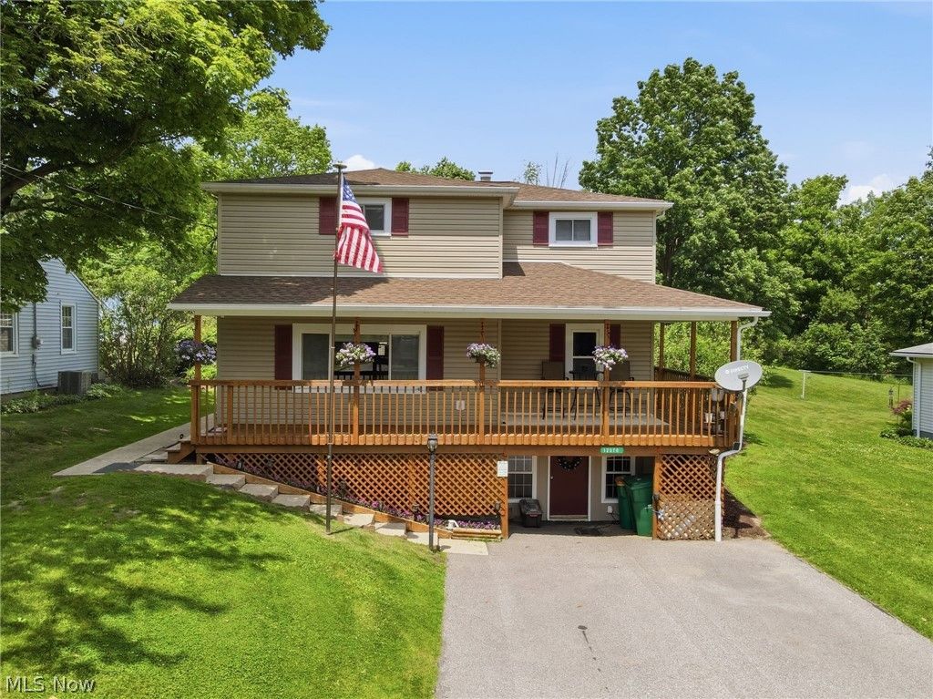 12570 Jackson Drive, Burton, OH 44021