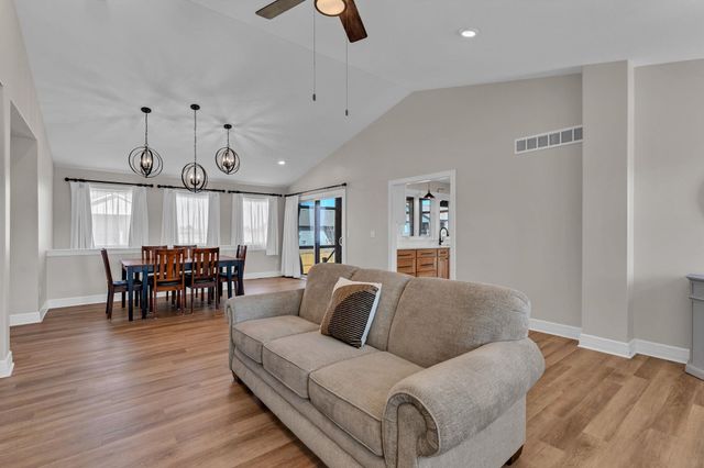 13404 E Rose St, Wichita, KS 67230