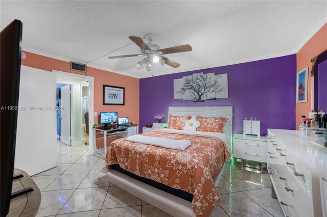 8415 SW 107th Ave 323W, Miami, FL 33173