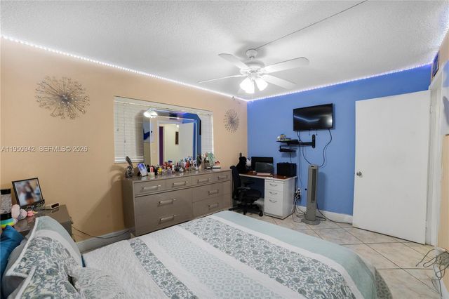 8415 SW 107th Ave 323W, Miami, FL 33173