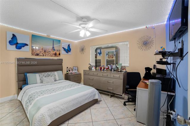 8415 SW 107th Ave 323W, Miami, FL 33173