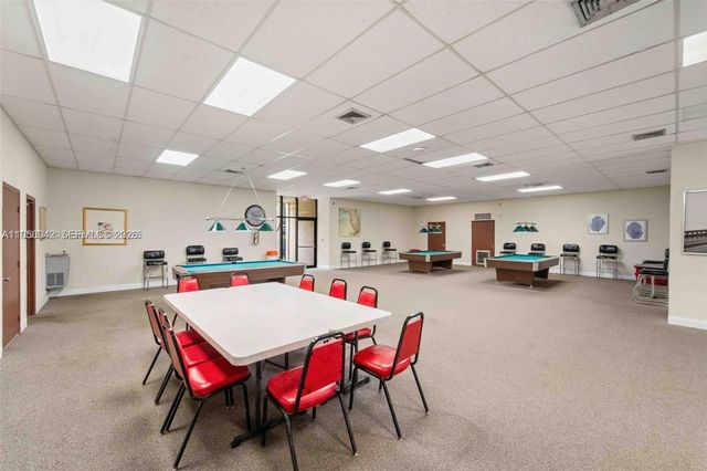 8415 SW 107th Ave 323W, Miami, FL 33173