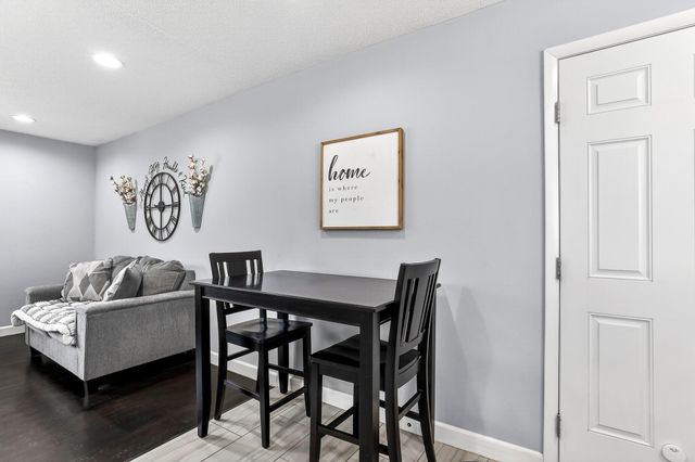 515 E Greenwood Street, Springfield, MO 65807