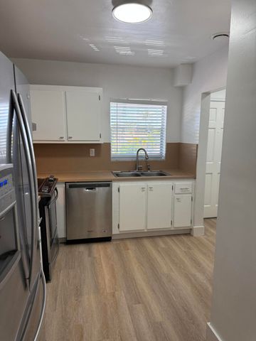1400 NE 55th Street, Fort Lauderdale, FL 33334