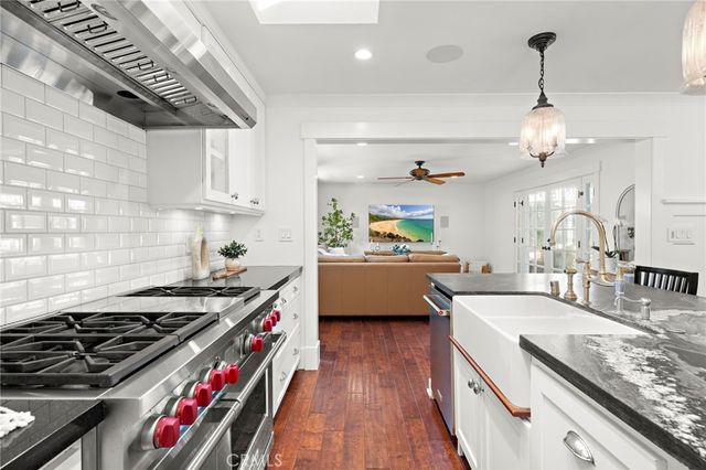 21612 Polynesian Lane, Huntington Beach, CA 92646