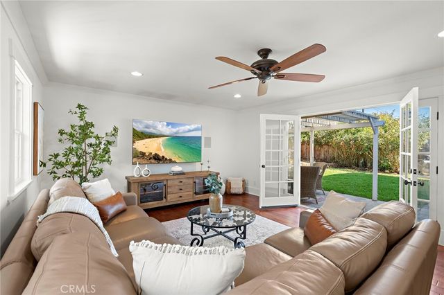 21612 Polynesian Lane, Huntington Beach, CA 92646
