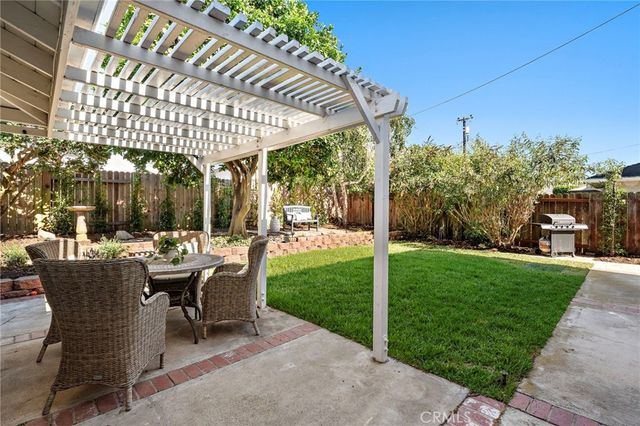 21612 Polynesian Lane, Huntington Beach, CA 92646