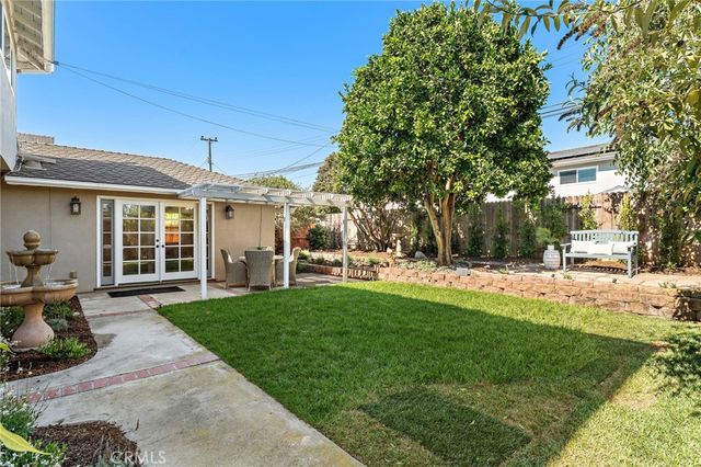 21612 Polynesian Lane, Huntington Beach, CA 92646