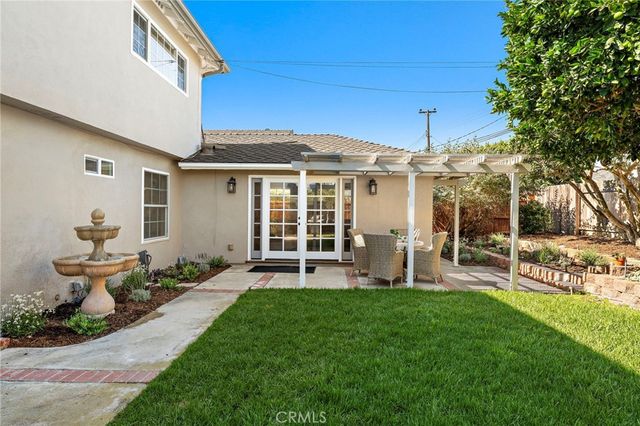 21612 Polynesian Lane, Huntington Beach, CA 92646