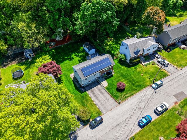 264 Buttonwood Avenue, Cortlandt Manor, NY 10567