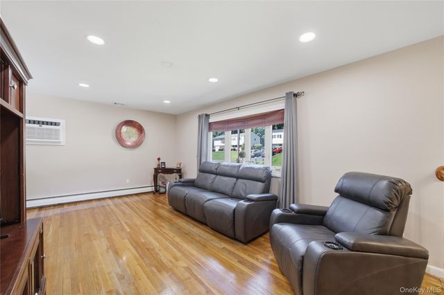 264 Buttonwood Avenue, Cortlandt Manor, NY 10567
