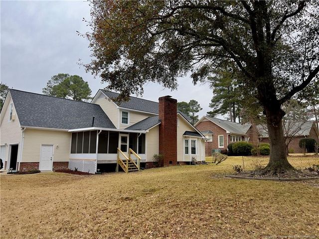 2432 LULL WATER Drive, Fayetteville, NC 28306