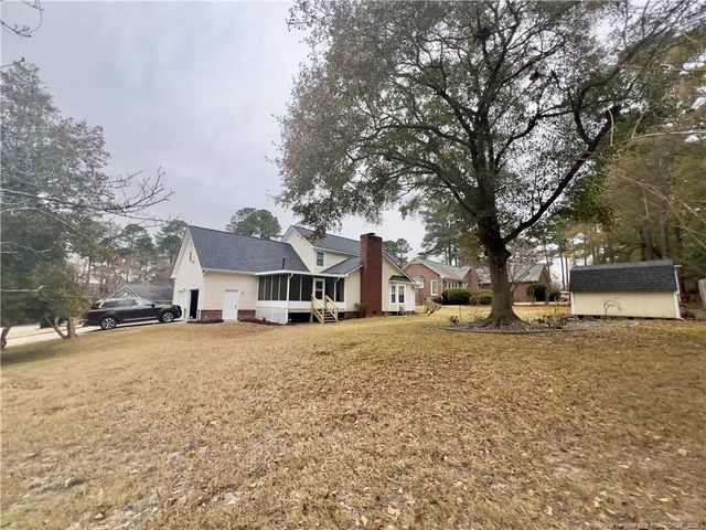 2432 LULL WATER Drive, Fayetteville, NC 28306