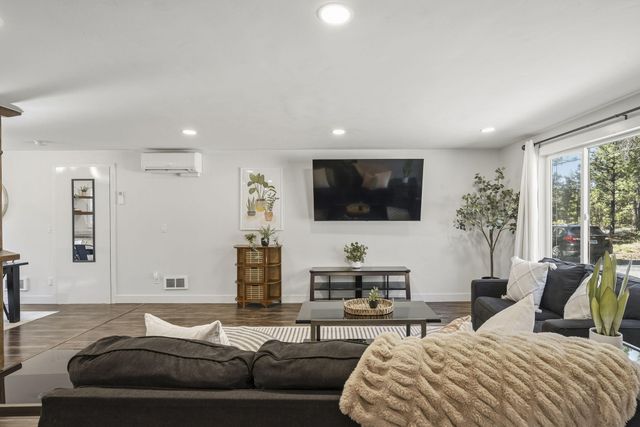 18949 Baker Road, Bend, OR 97702