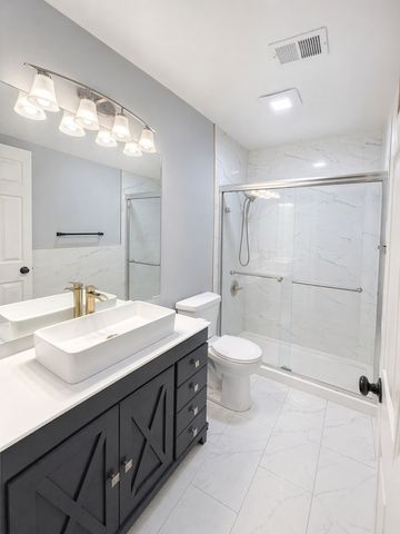 828 Huron Court, Carol Stream, IL 60188
