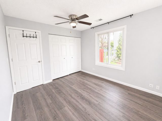 828 Huron Court, Carol Stream, IL 60188