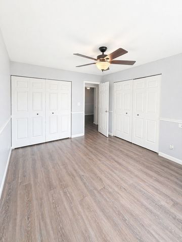 828 Huron Court, Carol Stream, IL 60188