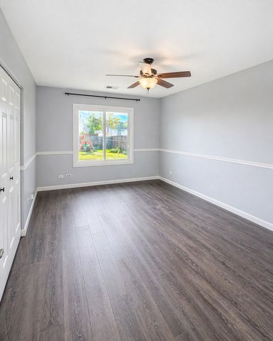 828 Huron Court, Carol Stream, IL 60188